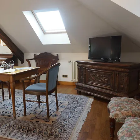 La Diligence فندق