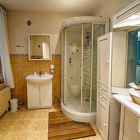 Hotel La Diligence 3*