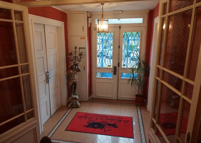 La Diligence מלון