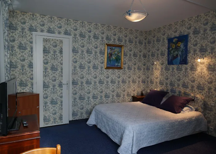 La Diligence 3* Онфлёр