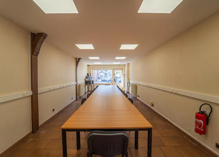 La Diligence מלון