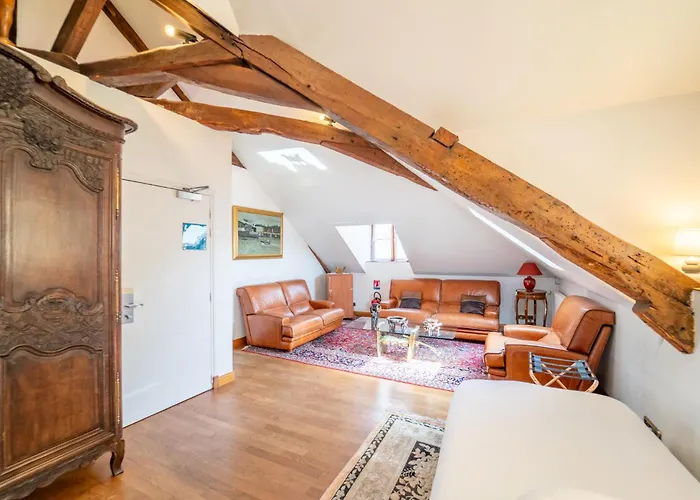 La Diligence Отель