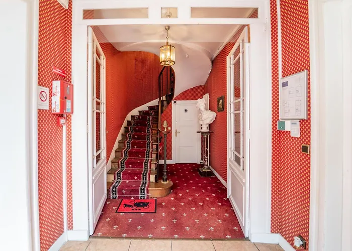 La Diligence מלון 3*