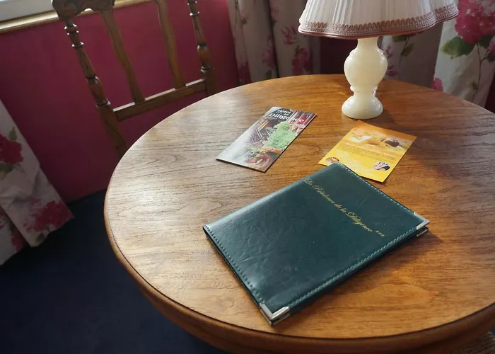 La Diligence מלון